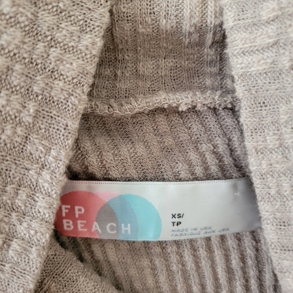 FP Beach Ribbed Mock Neck.Open Back Sweater XS - Picture 7 of 7
